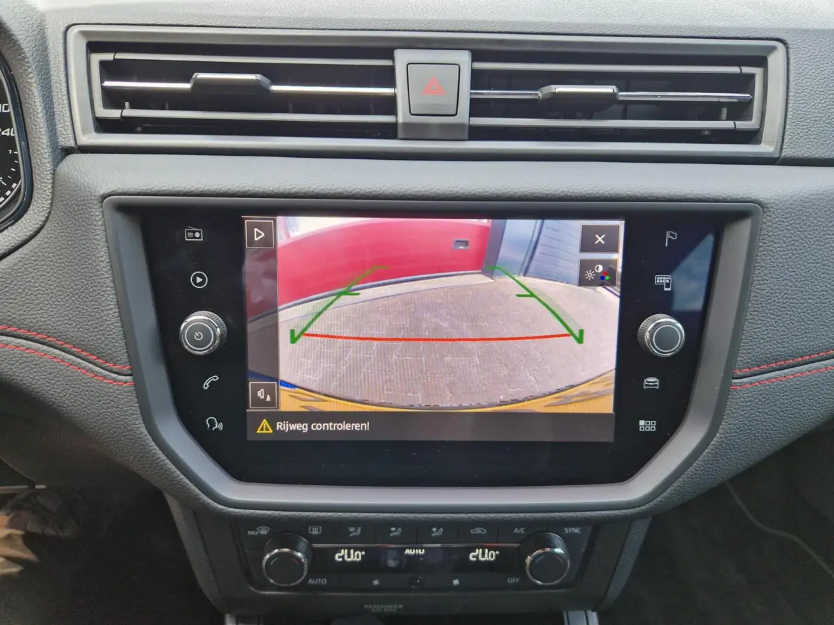 1.0 TSI FR Business Intense 12MND BOVAG GAR|ACC|CLIMA|CARPLAY|CAMERA|KEYLESS|LMV 16"|NAVI|APPLE CARPLAY