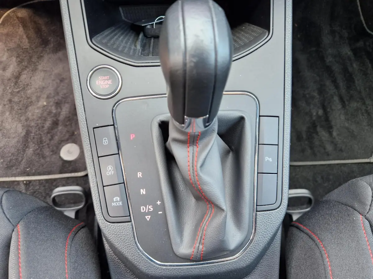 1.0 TSI FR Business Intense 12MND BOVAG GAR|ACC|CLIMA|CARPLAY|CAMERA|KEYLESS|LMV 16"|NAVI|APPLE CARPLAY