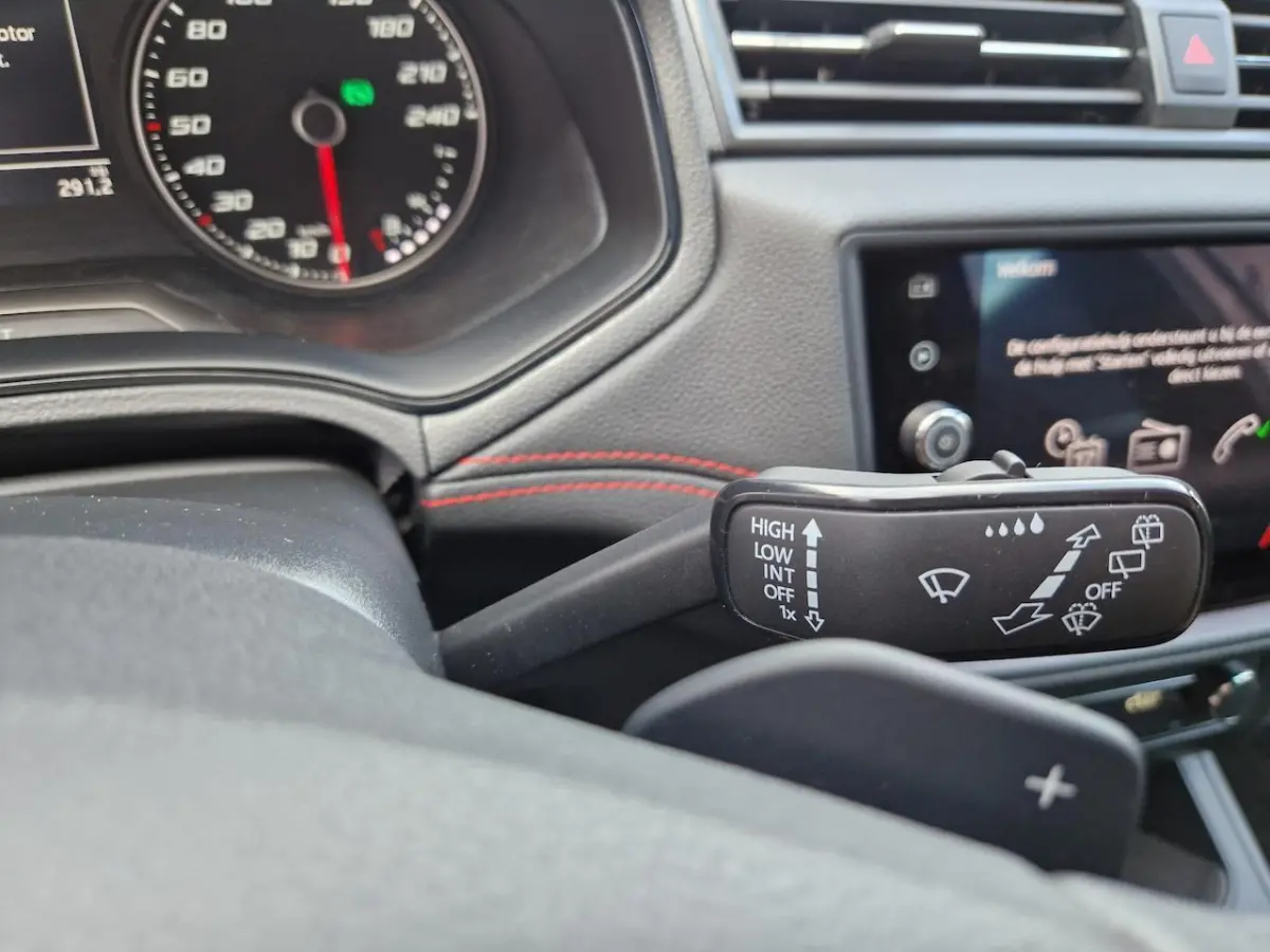 1.0 TSI FR Business Intense 12MND BOVAG GAR|ACC|CLIMA|CARPLAY|CAMERA|KEYLESS|LMV 16"|NAVI|APPLE CARPLAY