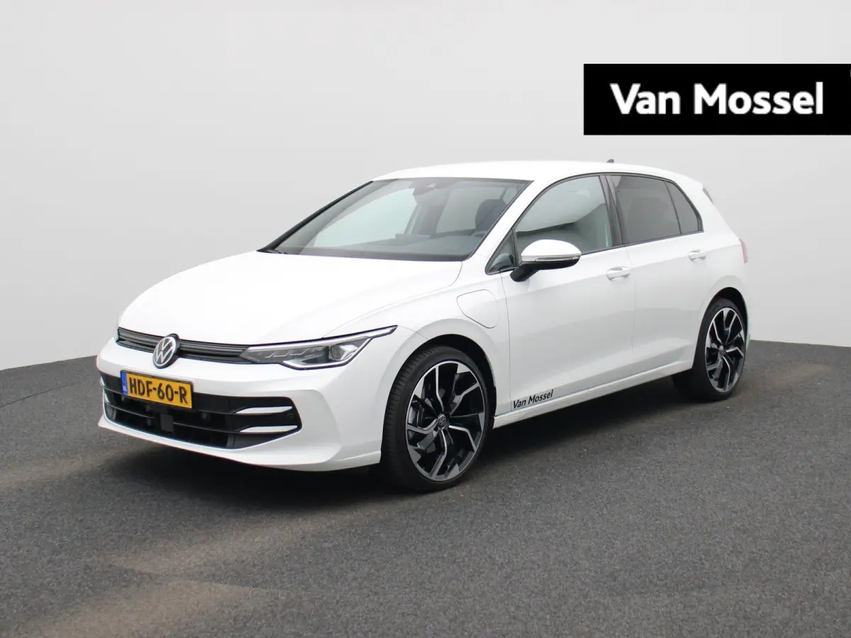 1.5 eHybrid 50 Edition 204 PK | Automaat | Navigatie | Apple Carplay | Adaptive Cruise Control | Climate Control | Stoel- en stuurverwarming | Achteruitrijcamera | IQ Lights |