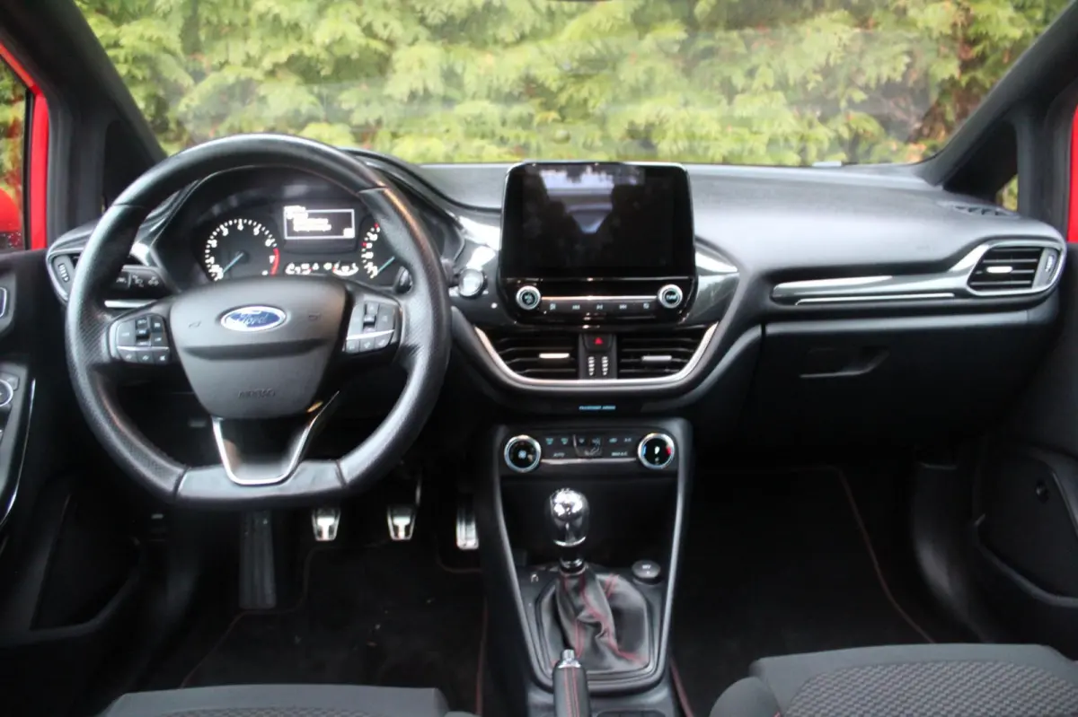 1.0 EcoBoost ST-Line 95PK | Navigatie | Climate Control | Parkeersensoren | Cruise Control