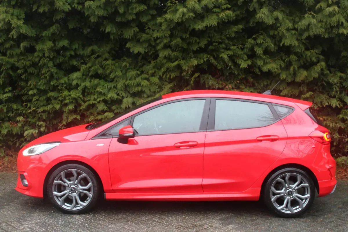 1.0 EcoBoost ST-Line 95PK | Navigatie | Climate Control | Parkeersensoren | Cruise Control