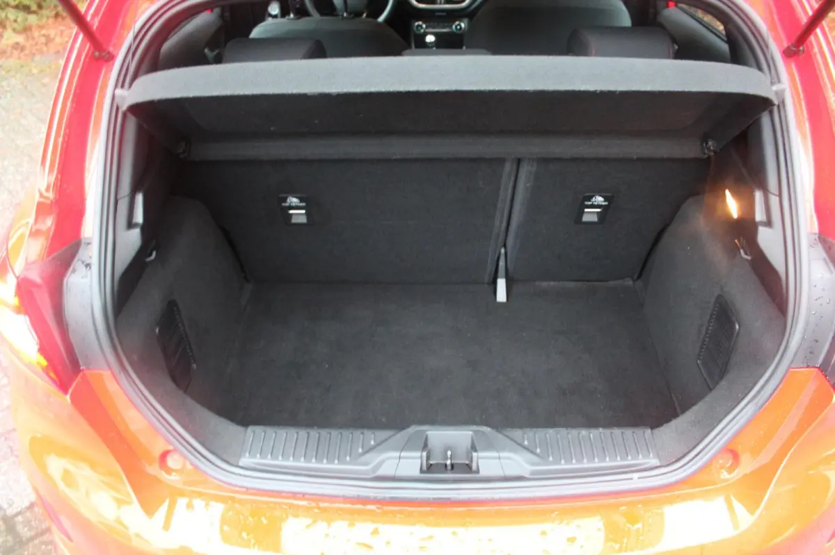 1.0 EcoBoost ST-Line 95PK | Navigatie | Climate Control | Parkeersensoren | Cruise Control