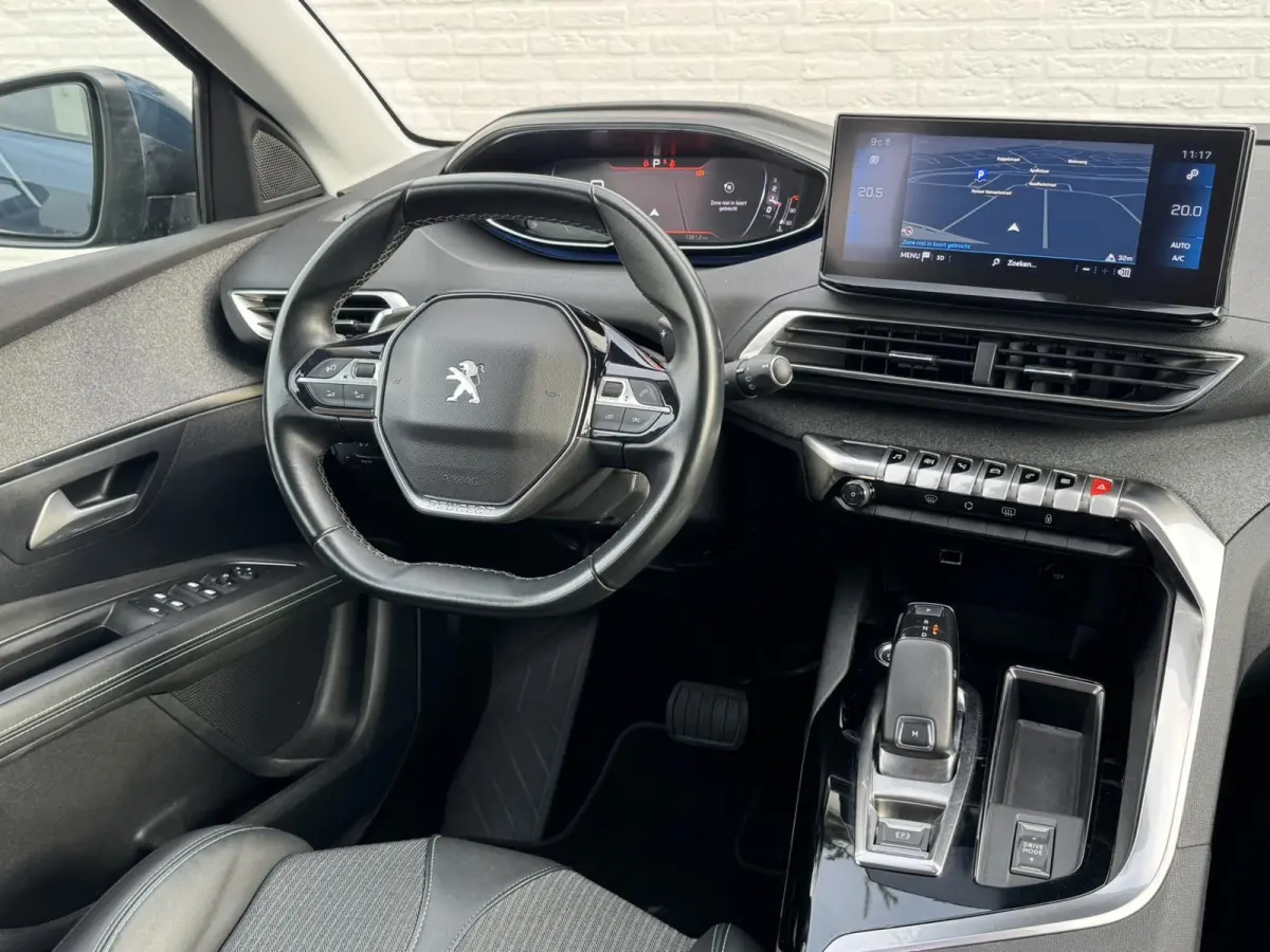 1.2 PureTech Premium Automaat Trekhaak Cruise Climate Digitaal Dashboard Led 360 Camera Carplay Riem is vervangen