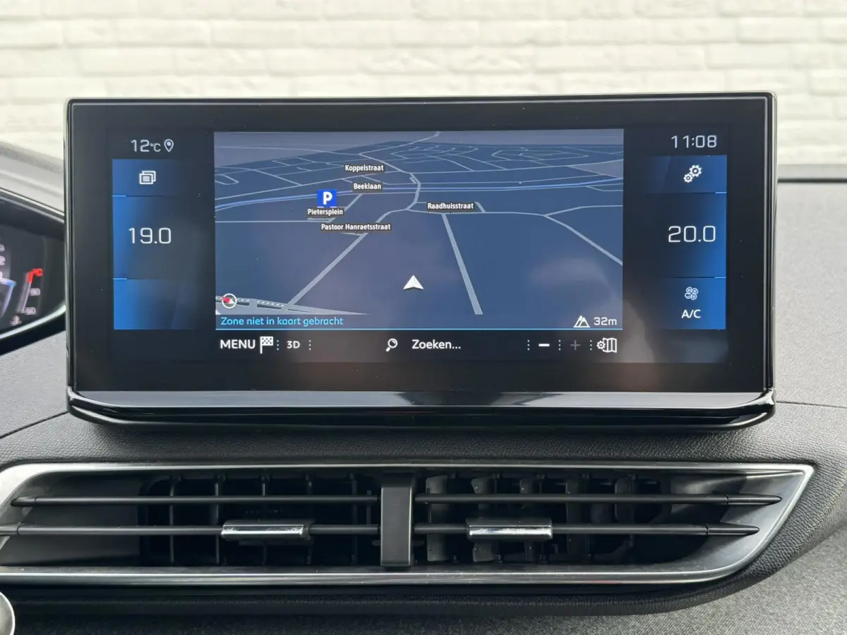 1.2 PureTech Premium Automaat Trekhaak Cruise Climate Digitaal Dashboard Led 360 Camera Carplay Riem is vervangen