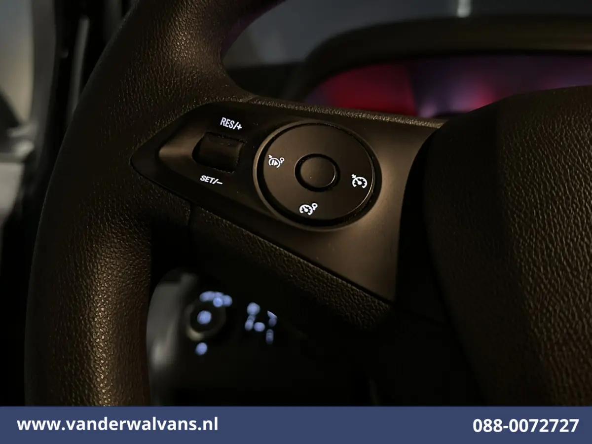 1.5D 102pk L1H1 Euro6 Airco | Camera | Navigatie | Apple Carplay | Cruisecontrol Android Auto, Parkeersensoren, 1500kg trekvermogen