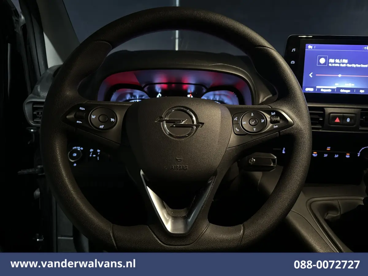 1.5D 102pk L1H1 Euro6 Airco | Camera | Navigatie | Apple Carplay | Cruisecontrol Android Auto, Parkeersensoren, 1500kg trekvermogen