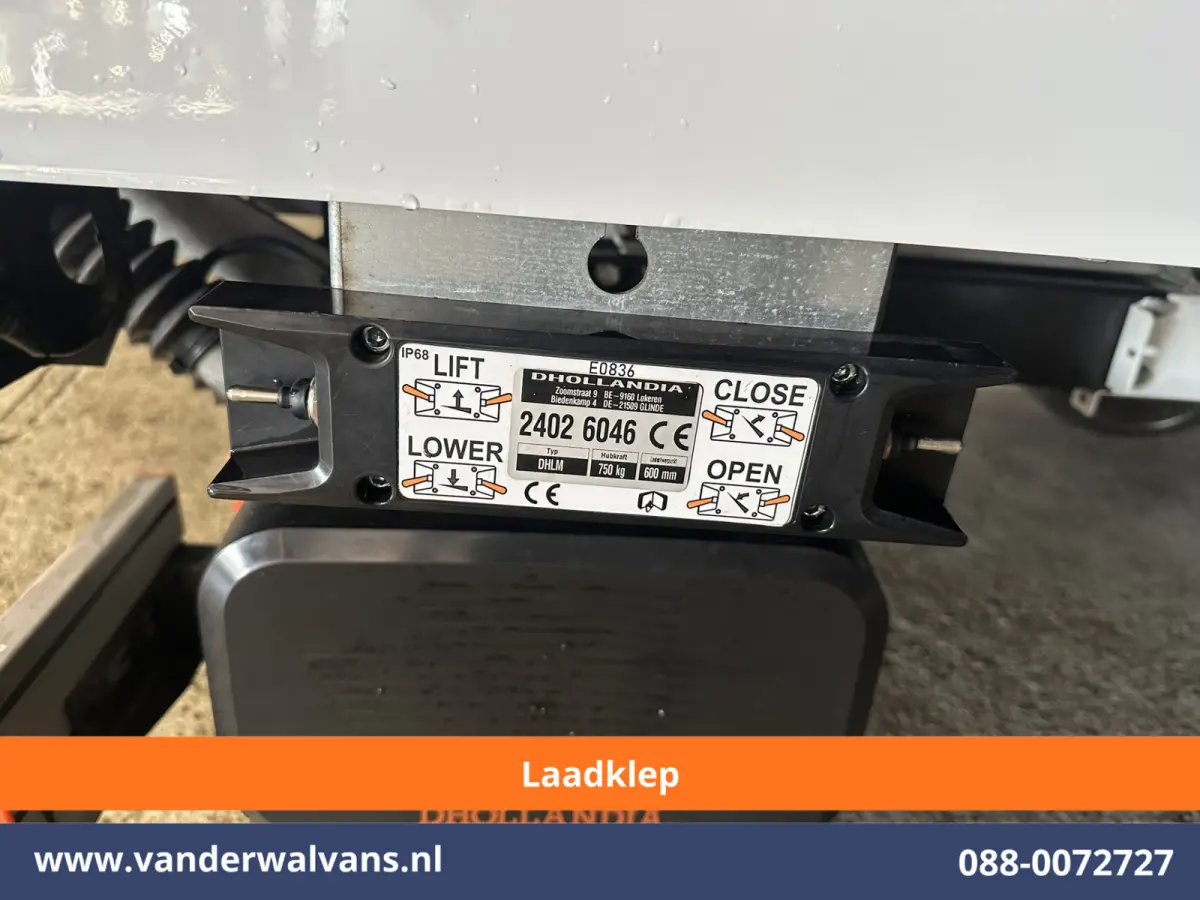 2.0 TDCI 155pk Bakwagen 226cm Hoog Laadklep Fabrieksgarantie Euro6 Airco | 1080kg laadvermogen | Camera | Cruisecontrol 1080kg laadvermogen, Verwarmde voorruit, Bijrijdersbank