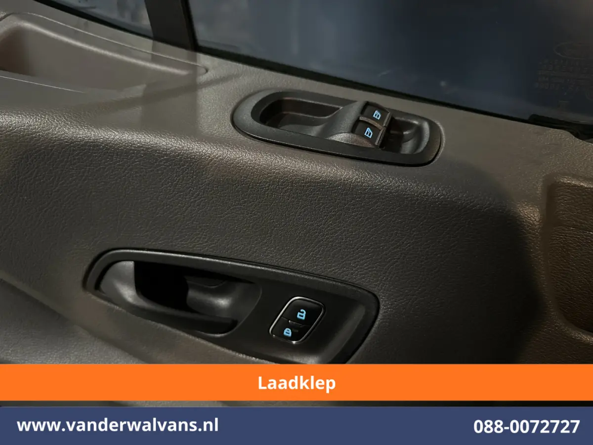 2.0 TDCI 155pk Bakwagen 226cm Hoog Laadklep Fabrieksgarantie Euro6 Airco | 1080kg laadvermogen | Camera | Cruisecontrol 1080kg laadvermogen, Verwarmde voorruit, Bijrijdersbank