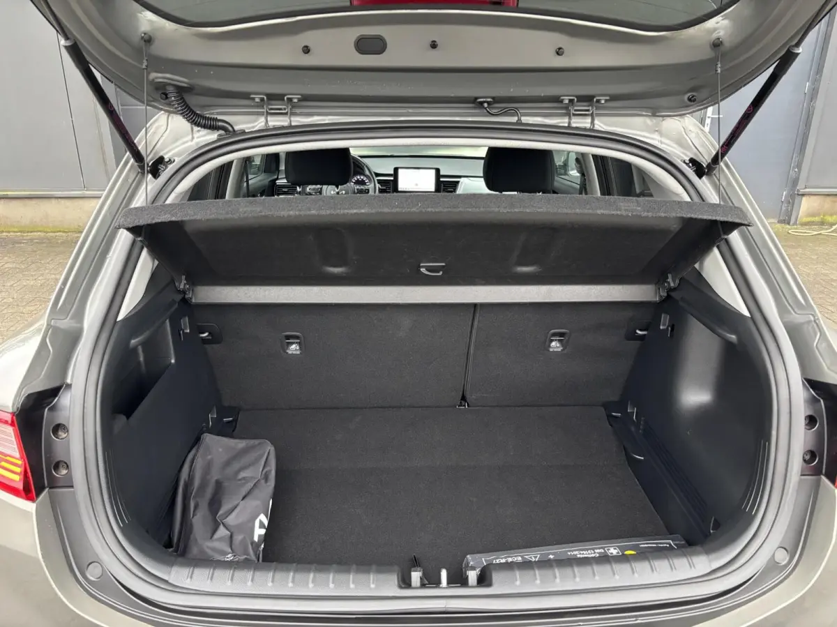 1.0 T-GDi DynamicPlusLine | AppleCarPlay/AndroidAuto | Cruise Control En Stuurhulp | Achteruitrijcamera | 17.273 km!!