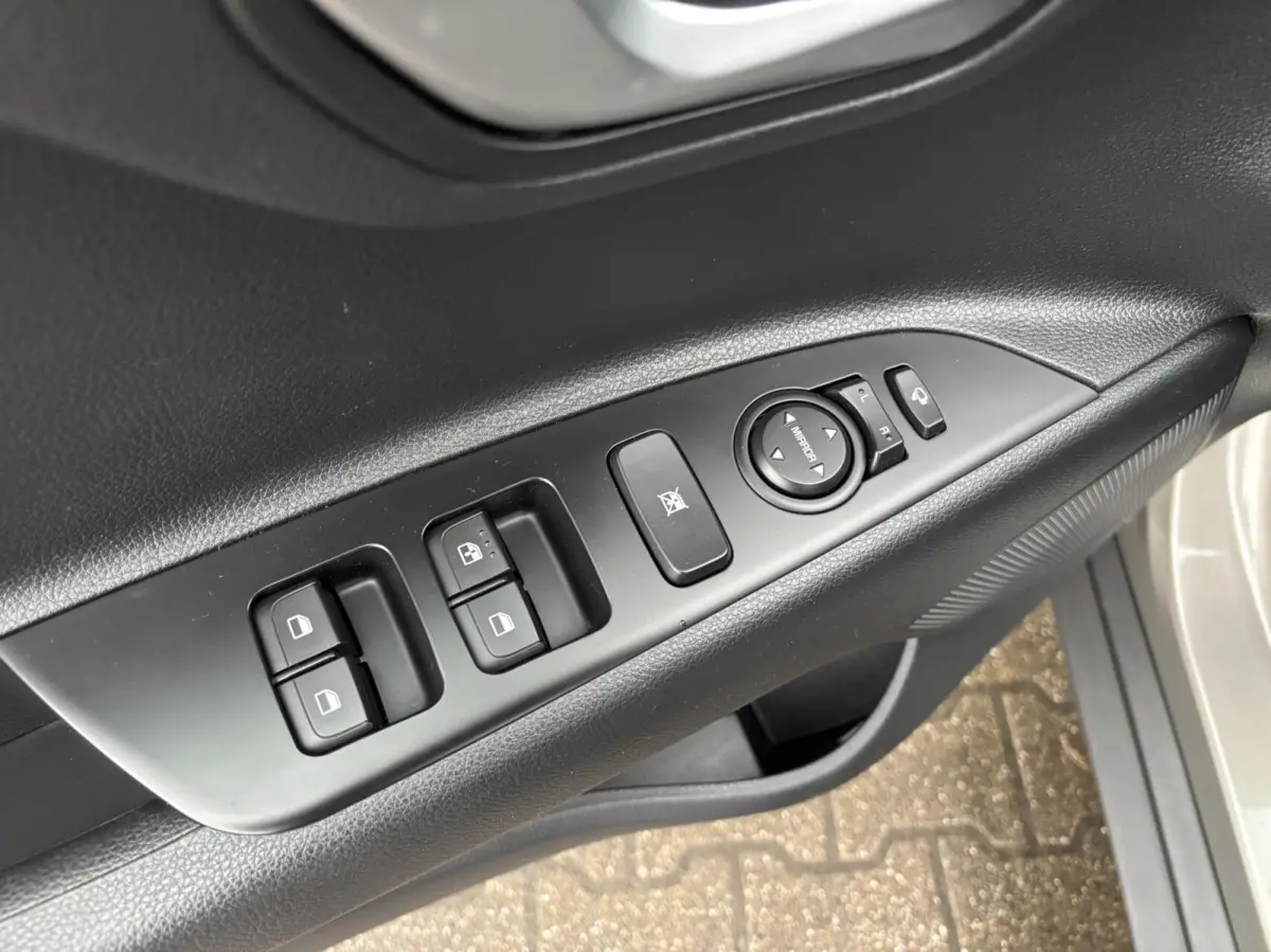 1.0 T-GDi DynamicPlusLine | AppleCarPlay/AndroidAuto | Cruise Control En Stuurhulp | Achteruitrijcamera | 17.273 km!!