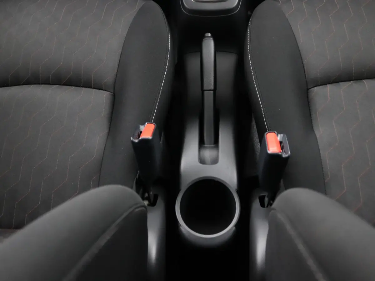1.2 Active | AUTOMAAT | | Airco |  Apple Carplay/Android Auto | Cruise Control |