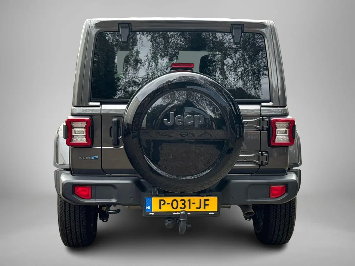 4xe 380 80th Anniversary | Front offroad camera | Navigatie | Leder | Trekhaak | Stoel & Stuurverwarming |