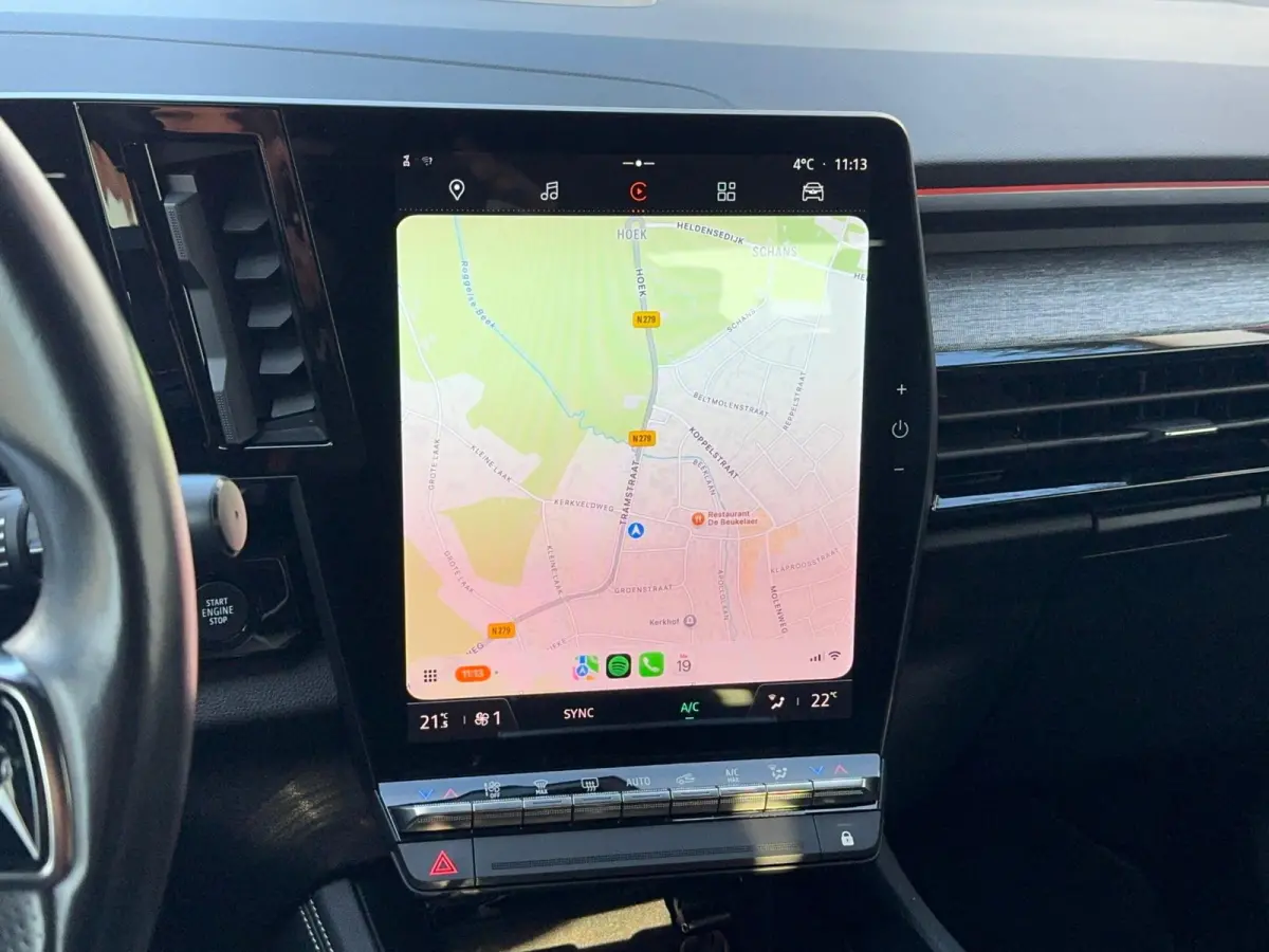 1.3 mild hybrid Automaat Climate control Cruise control Navi Apple Android DAB Achteruitrijcamera