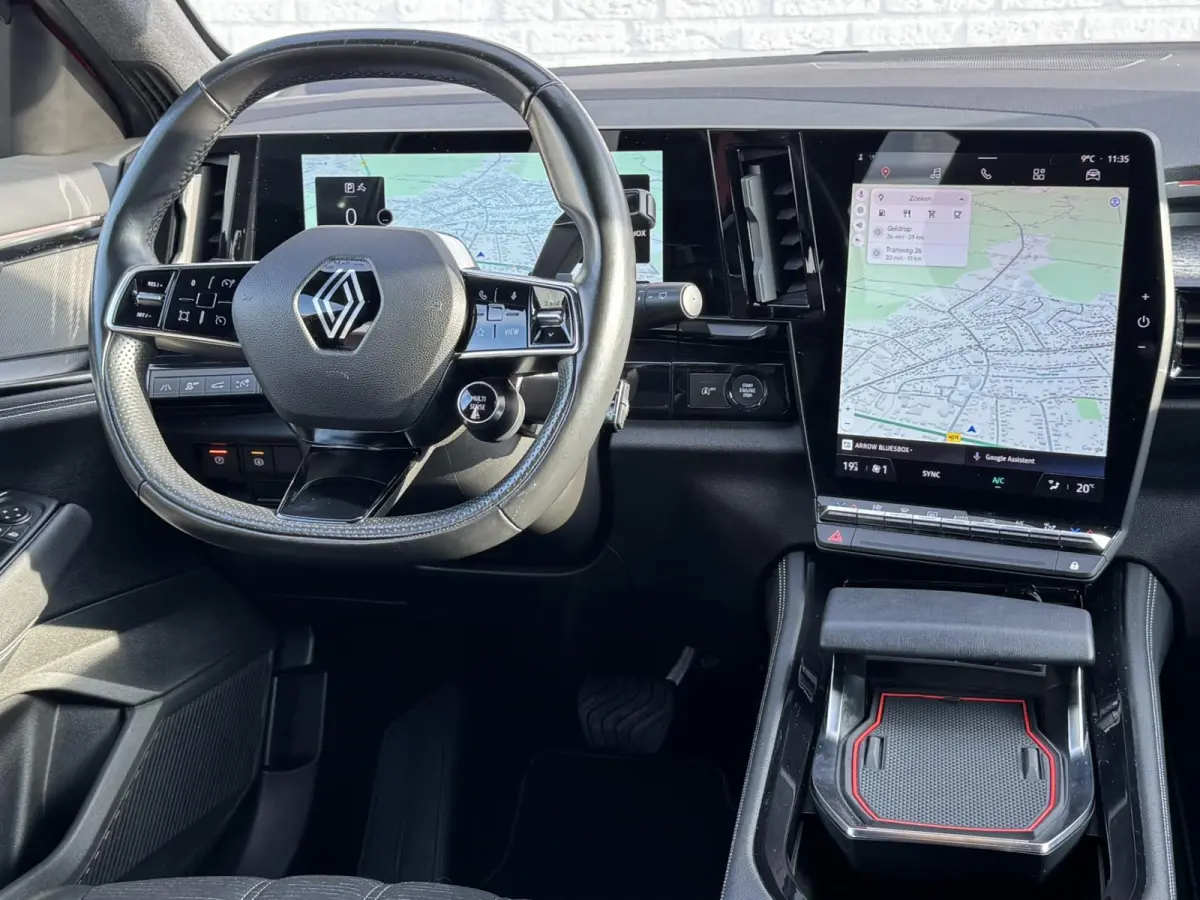 1.3 mild hybrid Automaat Climate control Cruise control Navi Apple Android DAB Achteruitrijcamera