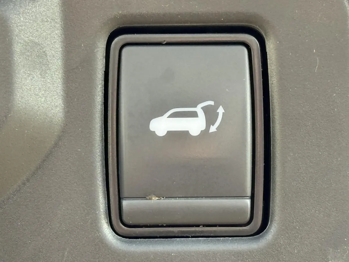 1.3 mild hybrid Automaat Climate control Cruise control Navi Apple Android DAB Achteruitrijcamera