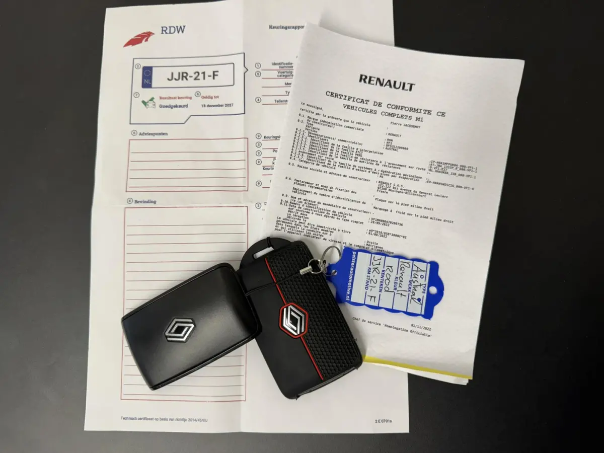 1.3 mild hybrid Automaat Climate control Cruise control Navi Apple Android DAB Achteruitrijcamera