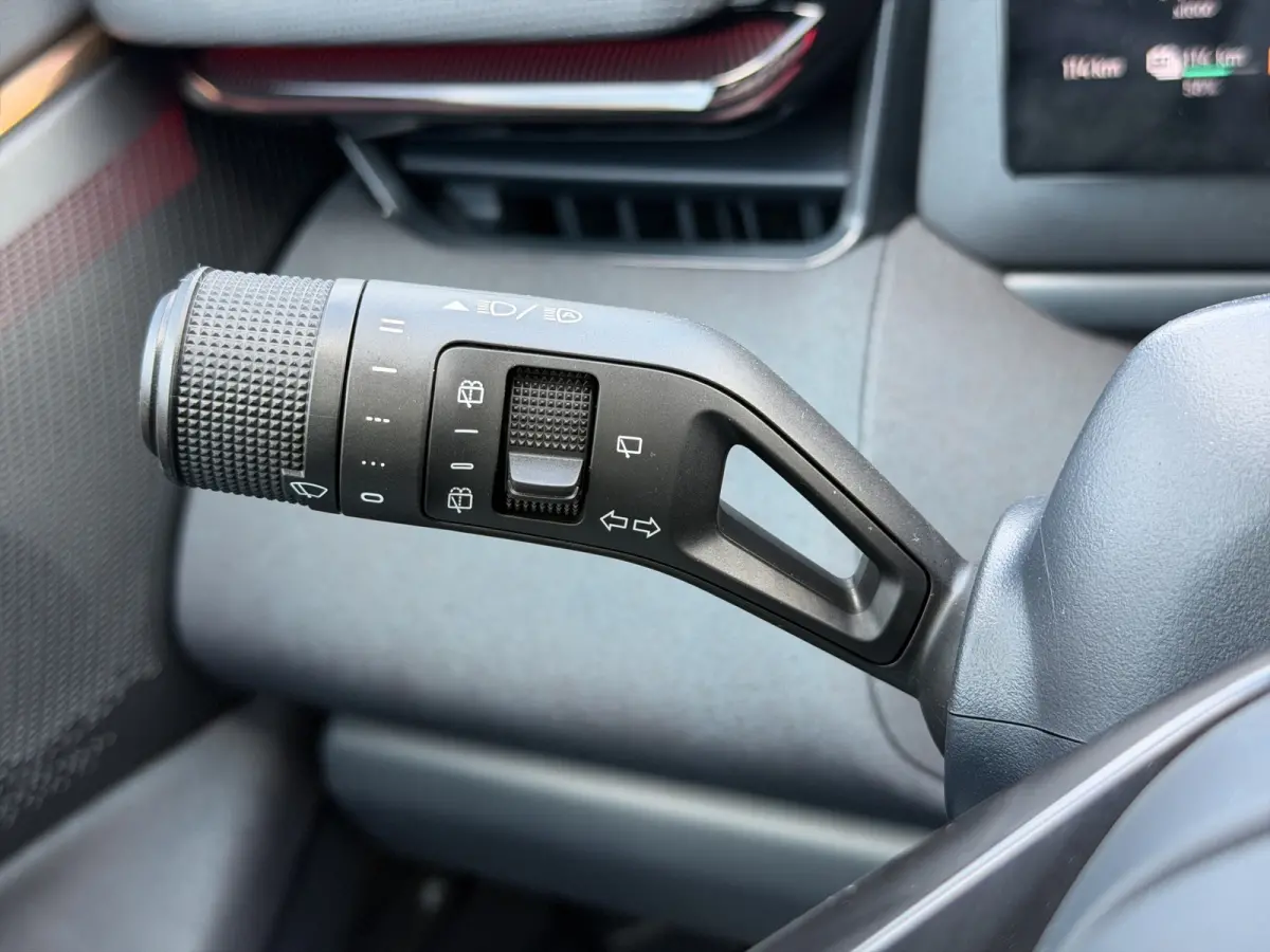 1.5 More | Achterbank verwarmd | Airco separaat achter | Apple Carplay/Android Auto|telefoonintegratie premium