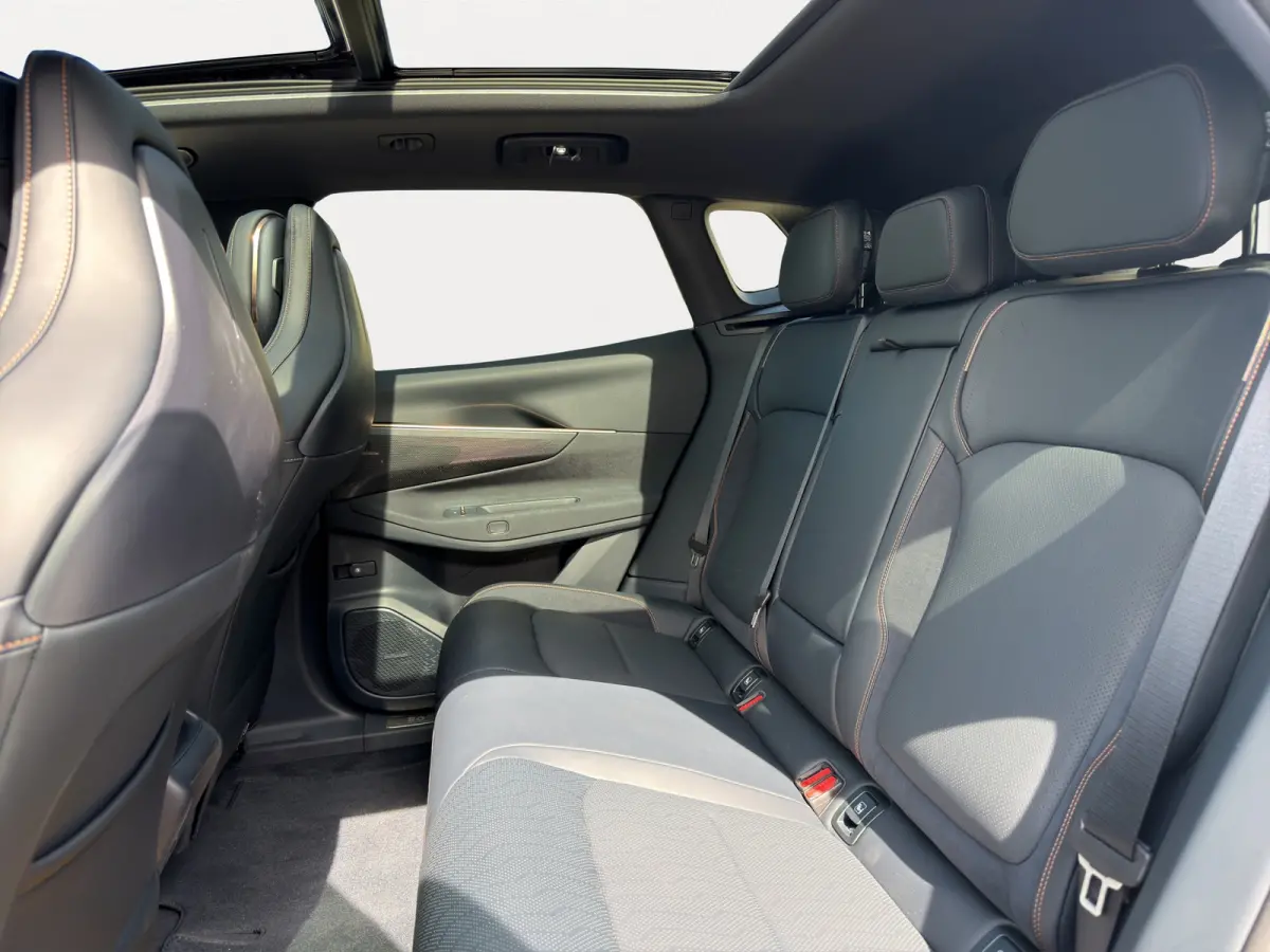 1.5 More | Achterbank verwarmd | Airco separaat achter | Apple Carplay/Android Auto|telefoonintegratie premium