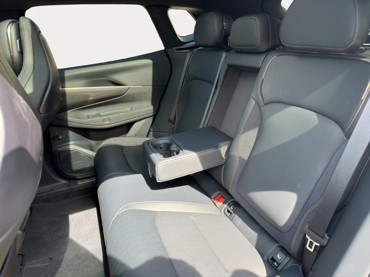 1.5 More | Achterbank verwarmd | Airco separaat achter | Apple Carplay/Android Auto|telefoonintegratie premium
