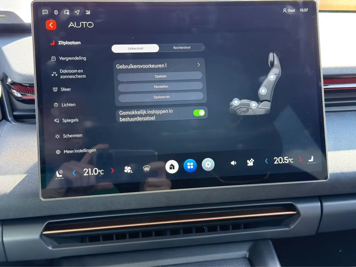 1.5 More | Achterbank verwarmd | Airco separaat achter | Apple Carplay/Android Auto|telefoonintegratie premium