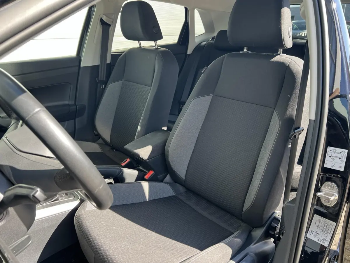 1.0 TSI Life Edition | 15 inch velgen | Achteruitrijcamera | Apple carplay / Android auto |