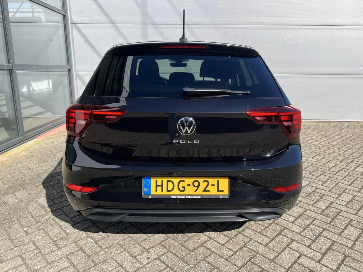 1.0 TSI Life Edition | 15 inch velgen | Achteruitrijcamera | Apple carplay / Android auto |