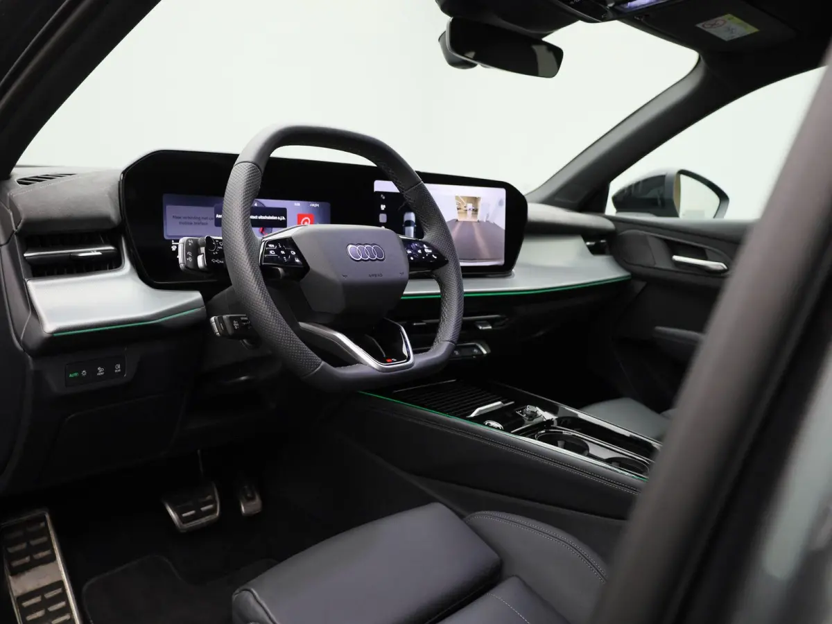 1.5 e-hybrid S edition l Demo l Adaptive cruise control l Achteruitrijcamera l Navigatie l Verwarmbare voorstoelen l Dodehoekdetectie l Matrix LED koplampen l Comfortsleutel l Alarm Klasse I