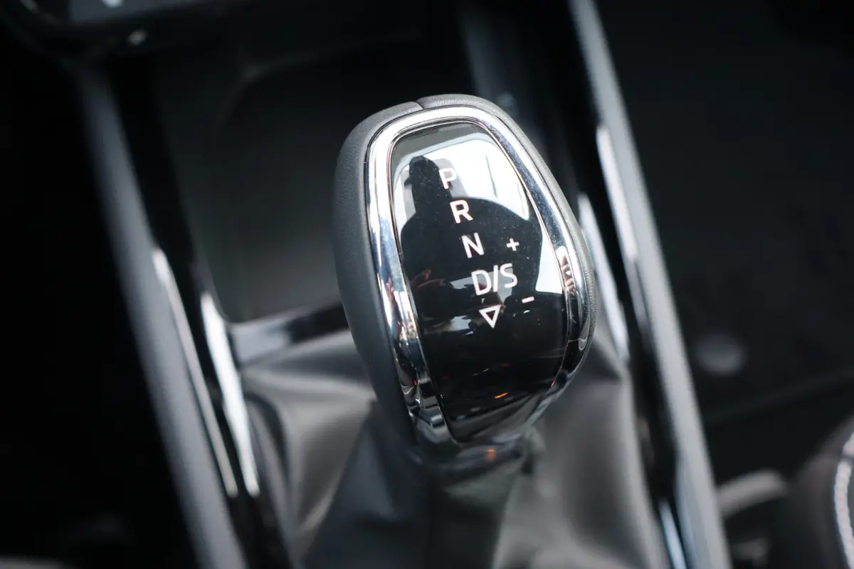 Monte Carlo | Achteruitrijcamera | Cruise control met speedlimiter | Driver Activity Assistant, vermoeidheid waarschuwingssysteem