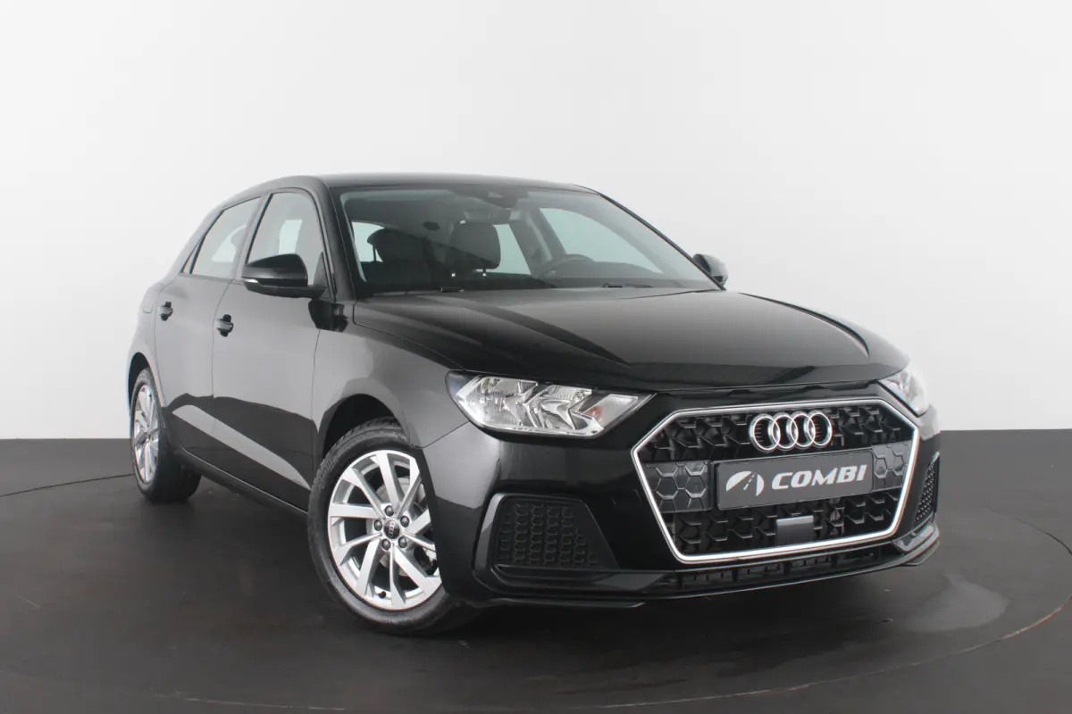 30 TFSI Pro Line Automaat/116pk/Navigatie/Mythos Black Metallic/Parkeersensoren/16 inch velgen