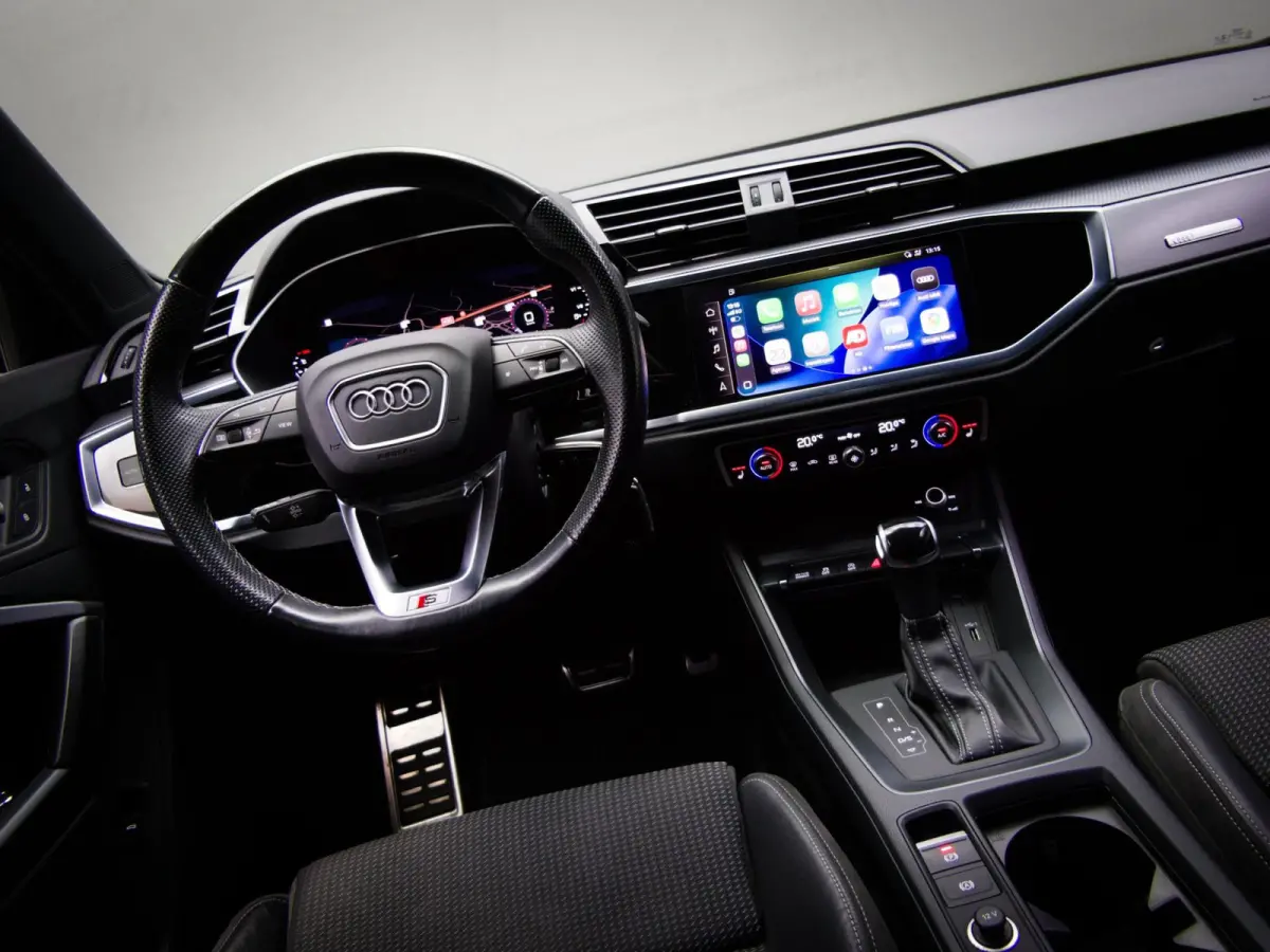 35 TFSI S-Line Edition Competition (APPLE CARPLAY/ANDROID AUTO, STOELVERWARMING, LED-MATRIX, NAVIGATIESYSTEEM)