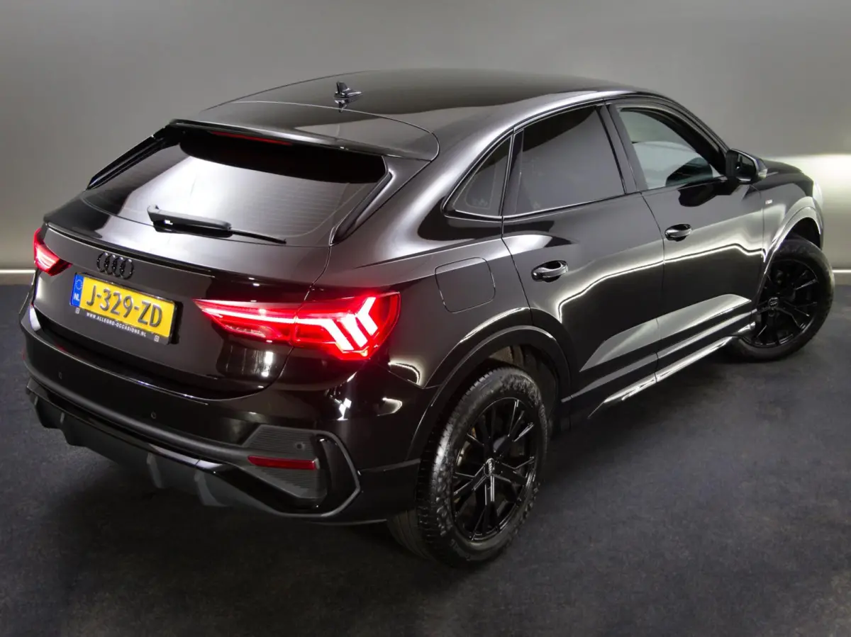 35 TFSI S-Line Edition Competition (APPLE CARPLAY/ANDROID AUTO, STOELVERWARMING, LED-MATRIX, NAVIGATIESYSTEEM)