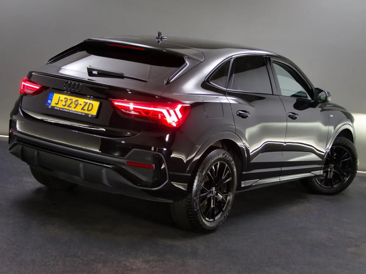 35 TFSI S-Line Edition Competition (APPLE CARPLAY/ANDROID AUTO, STOELVERWARMING, LED-MATRIX, NAVIGATIESYSTEEM)