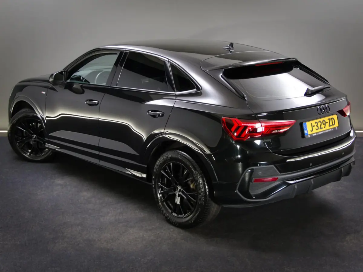 35 TFSI S-Line Edition Competition (APPLE CARPLAY/ANDROID AUTO, STOELVERWARMING, LED-MATRIX, NAVIGATIESYSTEEM)