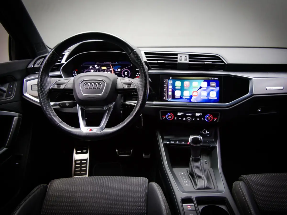 35 TFSI S-Line Edition Competition (APPLE CARPLAY/ANDROID AUTO, STOELVERWARMING, LED-MATRIX, NAVIGATIESYSTEEM)