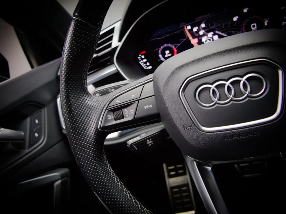 35 TFSI S-Line Edition Competition (APPLE CARPLAY/ANDROID AUTO, STOELVERWARMING, LED-MATRIX, NAVIGATIESYSTEEM)