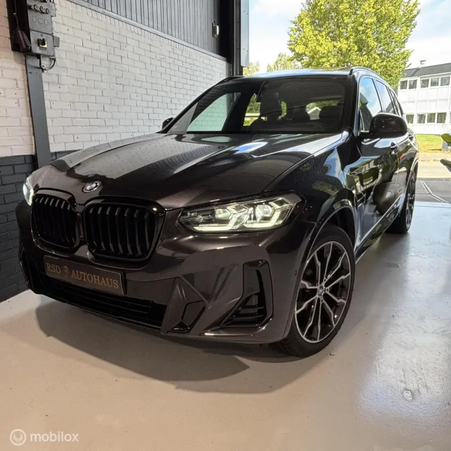 xDrive30e M-Pakket Pano,Leder,Keyless,Camera,20 inch