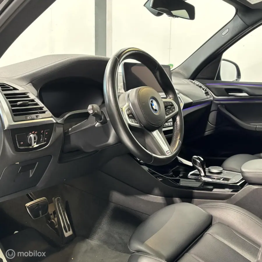 xDrive30e M-Pakket Pano,Leder,Keyless,Camera,20 inch