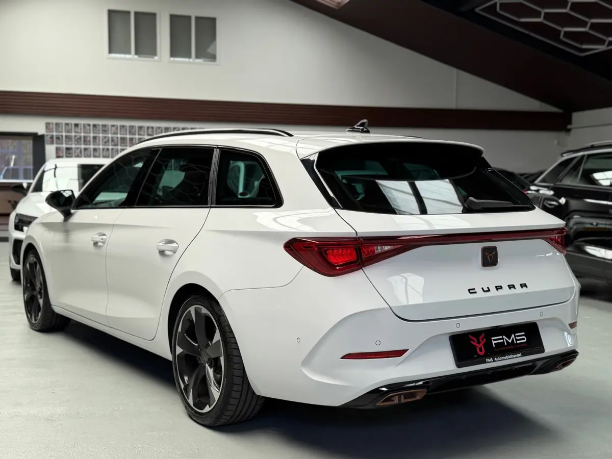 1.4 e-Hybrid VZ CarPlay 245pk