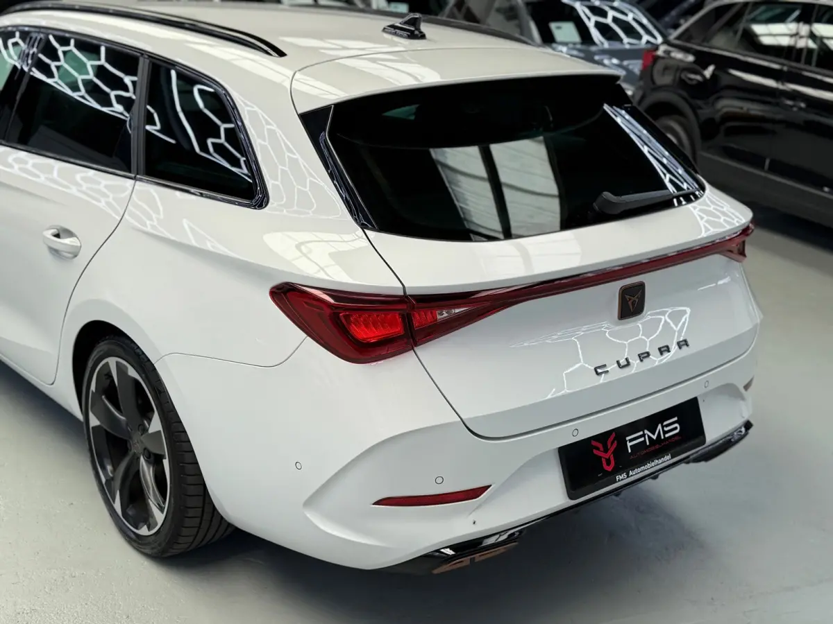 1.4 e-Hybrid VZ CarPlay 245pk