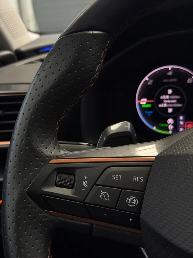 1.4 e-Hybrid VZ CarPlay 245pk