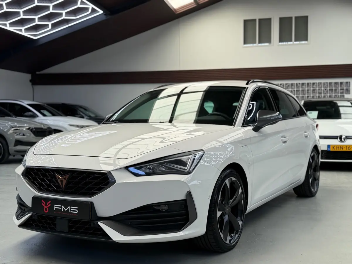 1.4 e-Hybrid VZ CarPlay 245pk