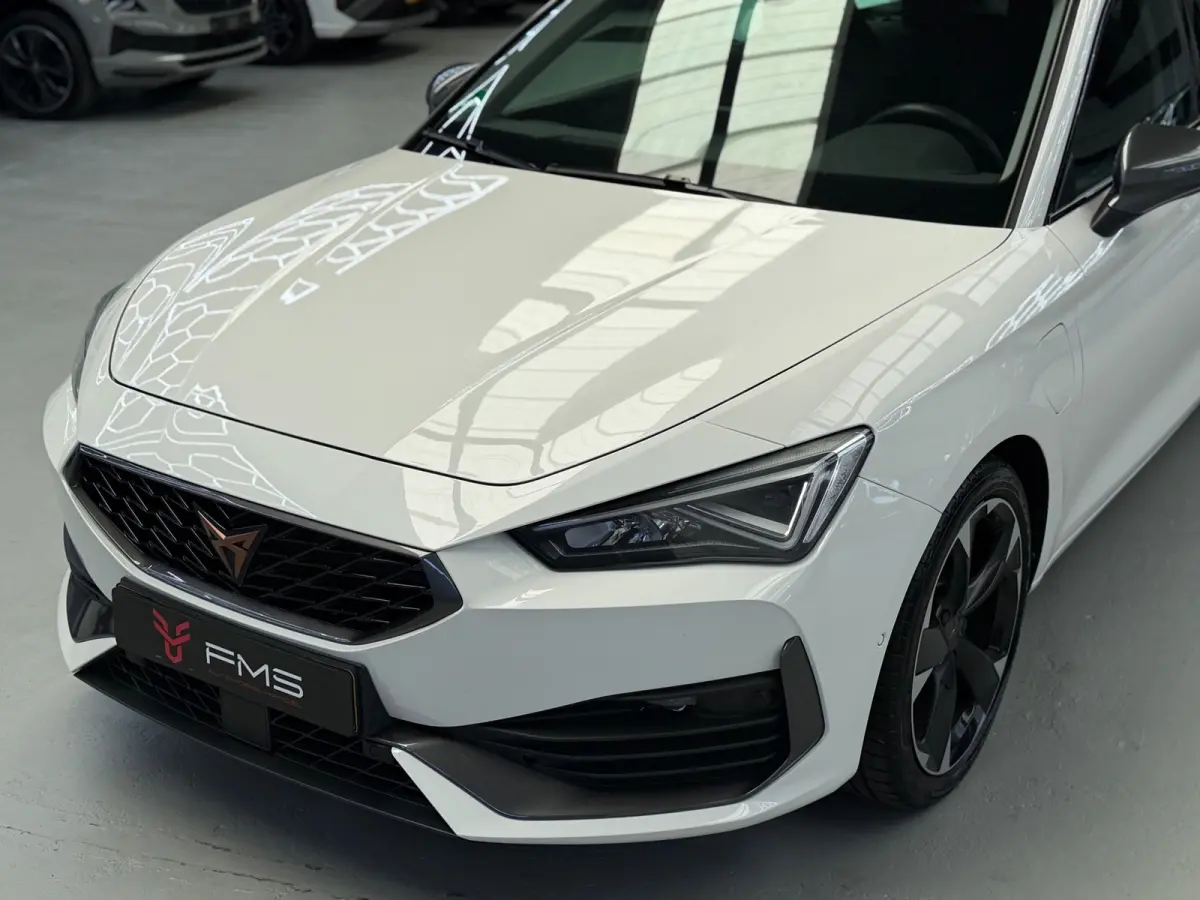 1.4 e-Hybrid VZ CarPlay 245pk