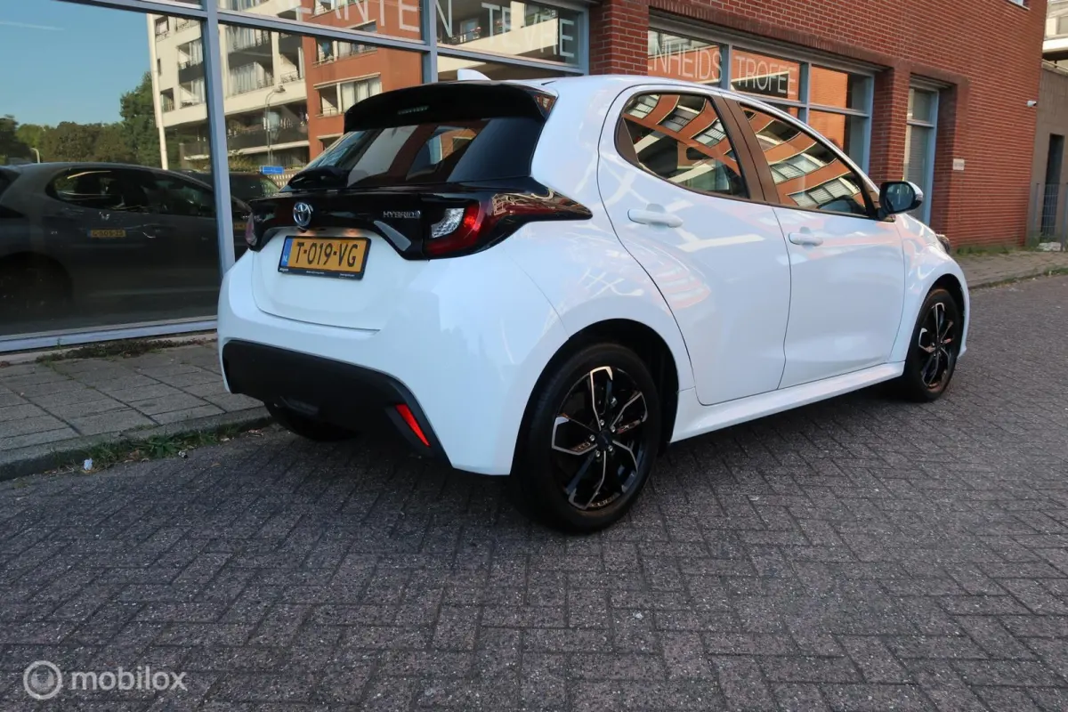 1.5 Hybrid Active Carplay Camera Automaat