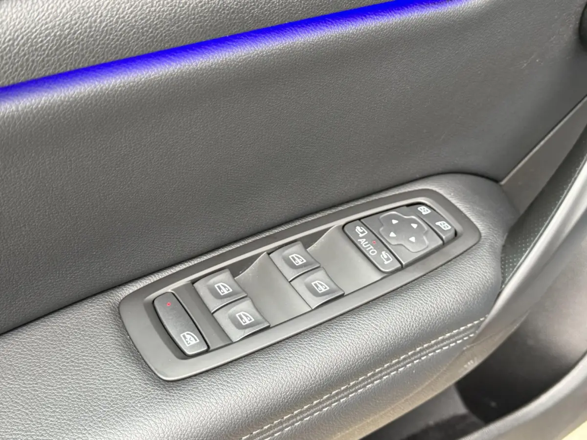 1.2 TCe Bose