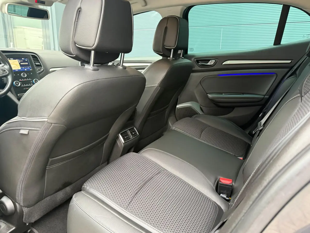 1.2 TCe Bose