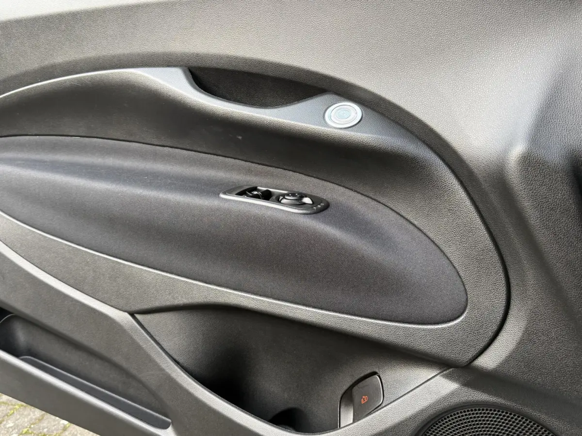 RED 24 kWh Navi Camera Carplay Led Cruise SOH 100% Eerste Eigenaar Dealer Onderhouden Nieuwstaat 2023 incl 12 maanden garantie