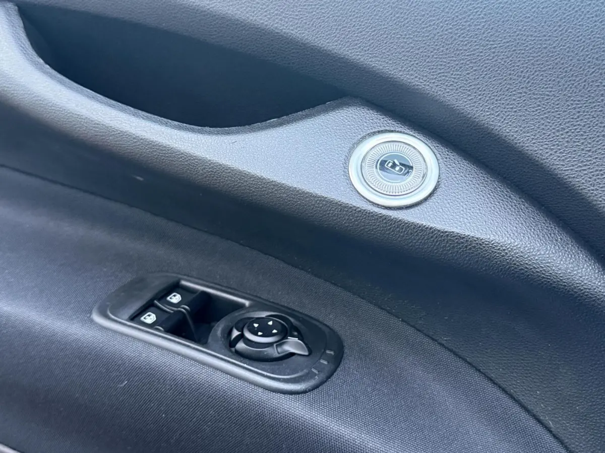 RED 24 kWh Navi Camera Carplay Led Cruise SOH 100% Eerste Eigenaar Dealer Onderhouden Nieuwstaat 2023 incl 12 maanden garantie