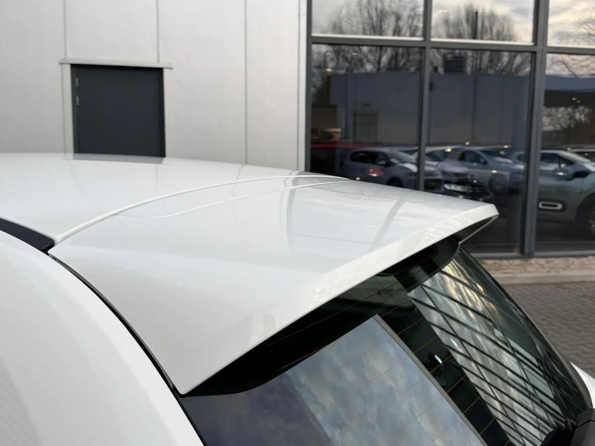 RED 24 kWh Navi Camera Carplay Led Cruise SOH 100% Eerste Eigenaar Dealer Onderhouden Nieuwstaat 2023 incl 12 maanden garantie