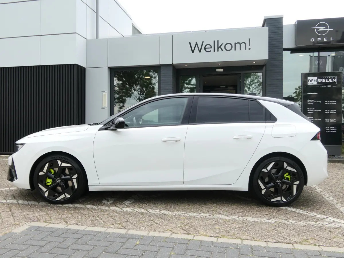 1.6 Turbo 225pk Plug in Hybrid GSe | Sportchassis | LED Matrix | HUD | Black Pack